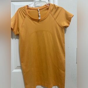 Lululemon Mango dream swiftly tech (gently worn)